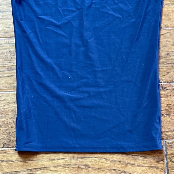 MENโS UNDER ARMOUR BLUE FITTED SLEEVELESS WORKOUT SHIRT SIZE MEDIUM - Picture 5 of 10